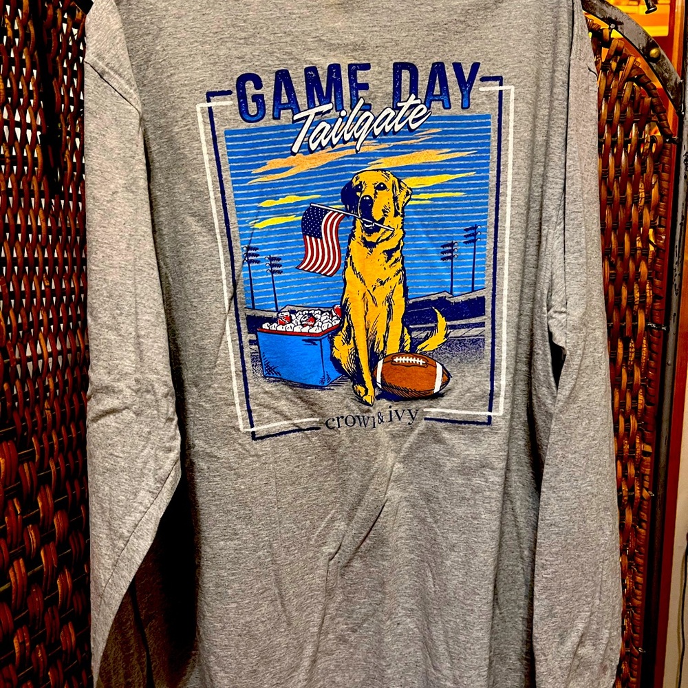 Gray XL man’s long sleeve Tshirt.